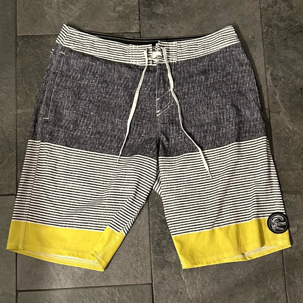 O'Neill 32" Waist Board Shorts, 21" Long Swimsuit